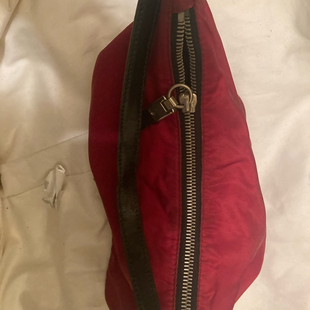 Vintage PRADA red pochette bag - Picture 3 of 10